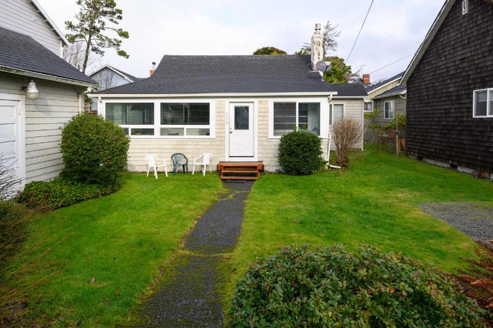 Karr Beach House on 11th